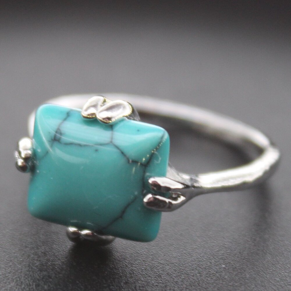 124253-US 8.5 Rectangle Shape Blue Stone Ring.